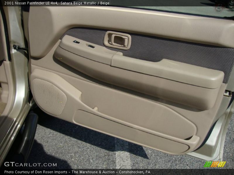Sahara Beige Metallic / Beige 2001 Nissan Pathfinder LE 4x4