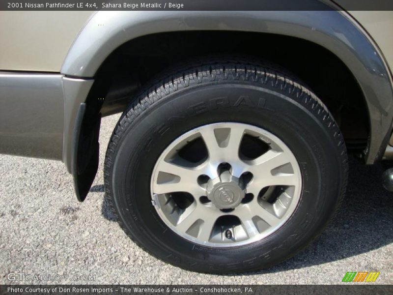 Sahara Beige Metallic / Beige 2001 Nissan Pathfinder LE 4x4