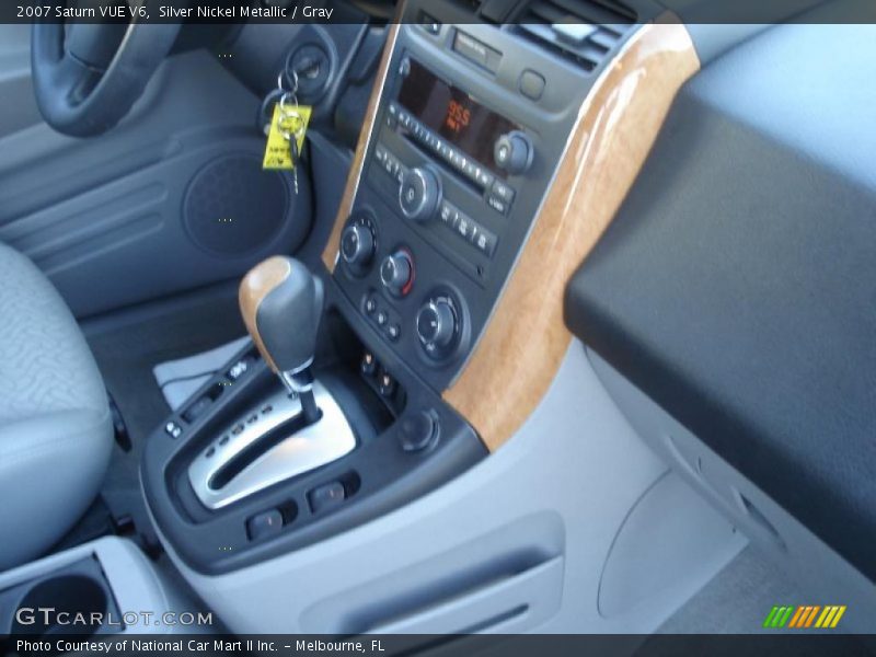 Silver Nickel Metallic / Gray 2007 Saturn VUE V6