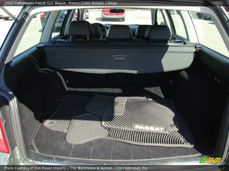 Fresco Green Metallic / Beige 2002 Volkswagen Passat GLX Wagon