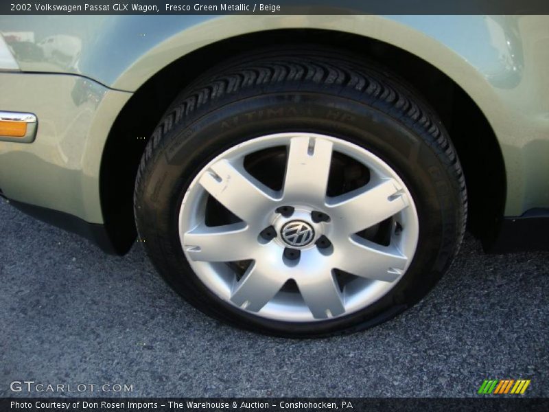 Fresco Green Metallic / Beige 2002 Volkswagen Passat GLX Wagon