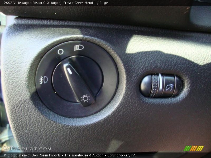 Fresco Green Metallic / Beige 2002 Volkswagen Passat GLX Wagon