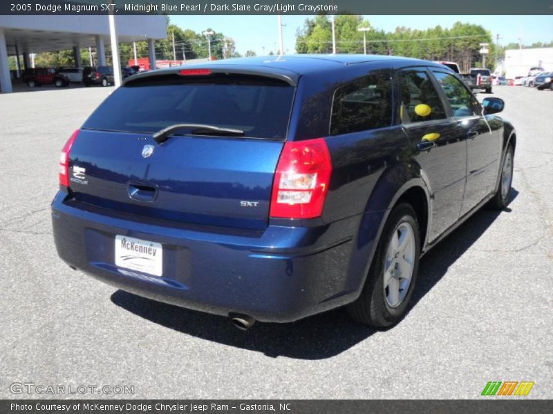 Midnight Blue Pearl / Dark Slate Gray/Light Graystone 2005 Dodge Magnum SXT