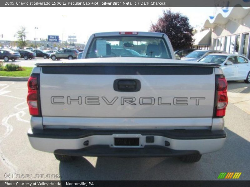 Silver Birch Metallic / Dark Charcoal 2005 Chevrolet Silverado 1500 LS Regular Cab 4x4