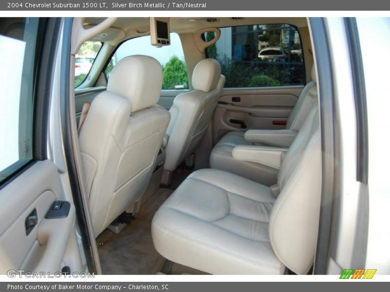 Silver Birch Metallic / Tan/Neutral 2004 Chevrolet Suburban 1500 LT