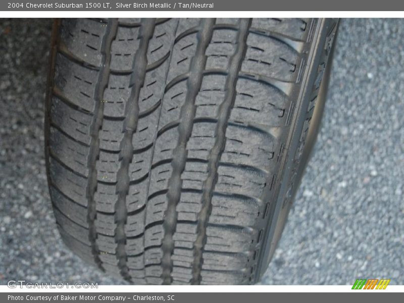 Silver Birch Metallic / Tan/Neutral 2004 Chevrolet Suburban 1500 LT