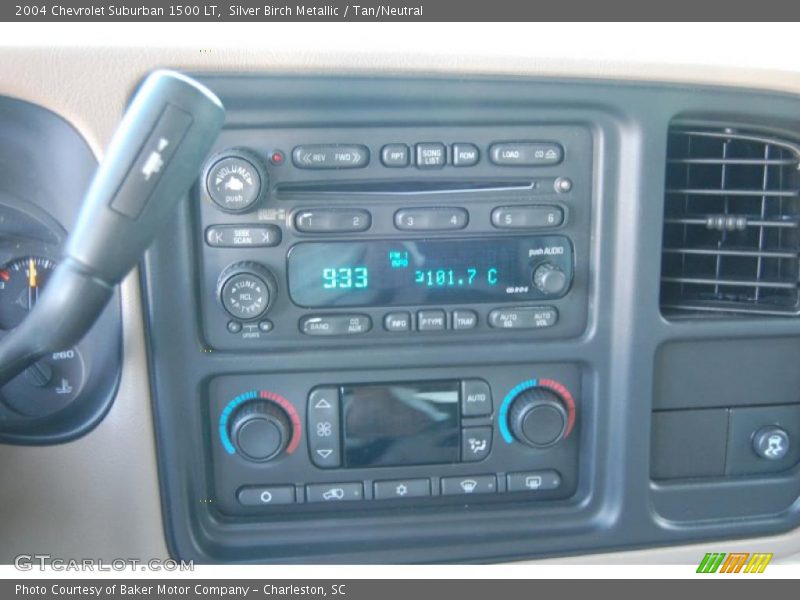 Silver Birch Metallic / Tan/Neutral 2004 Chevrolet Suburban 1500 LT