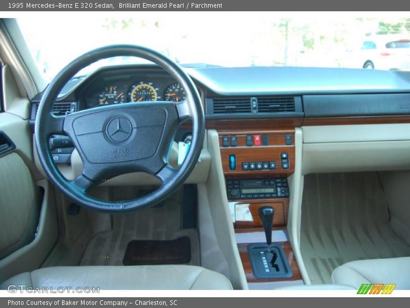 Brilliant Emerald Pearl / Parchment 1995 Mercedes-Benz E 320 Sedan
