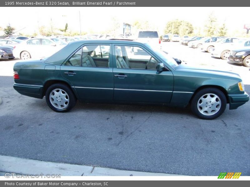 Brilliant Emerald Pearl / Parchment 1995 Mercedes-Benz E 320 Sedan