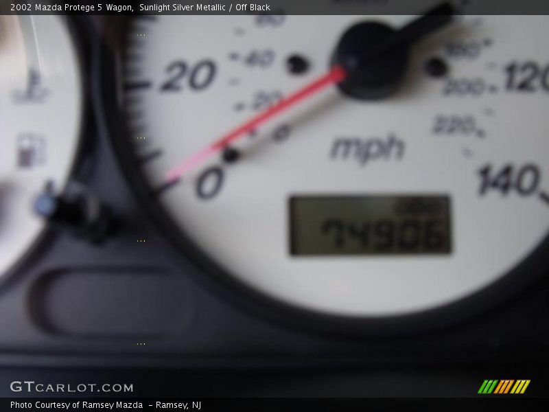 Sunlight Silver Metallic / Off Black 2002 Mazda Protege 5 Wagon