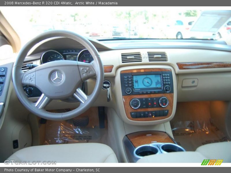 Arctic White / Macadamia 2008 Mercedes-Benz R 320 CDI 4Matic