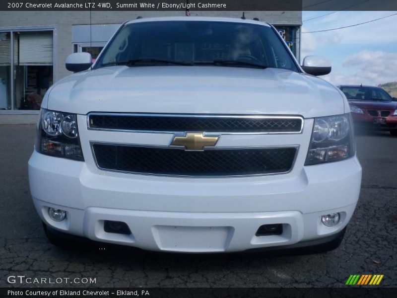 Summit White / Ebony/Light Cashmere 2007 Chevrolet Avalanche LTZ 4WD