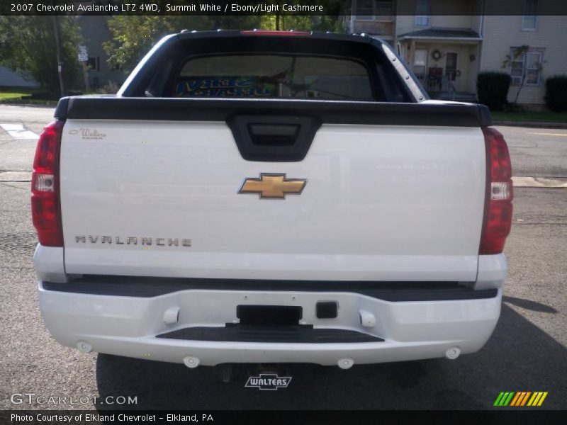 Summit White / Ebony/Light Cashmere 2007 Chevrolet Avalanche LTZ 4WD