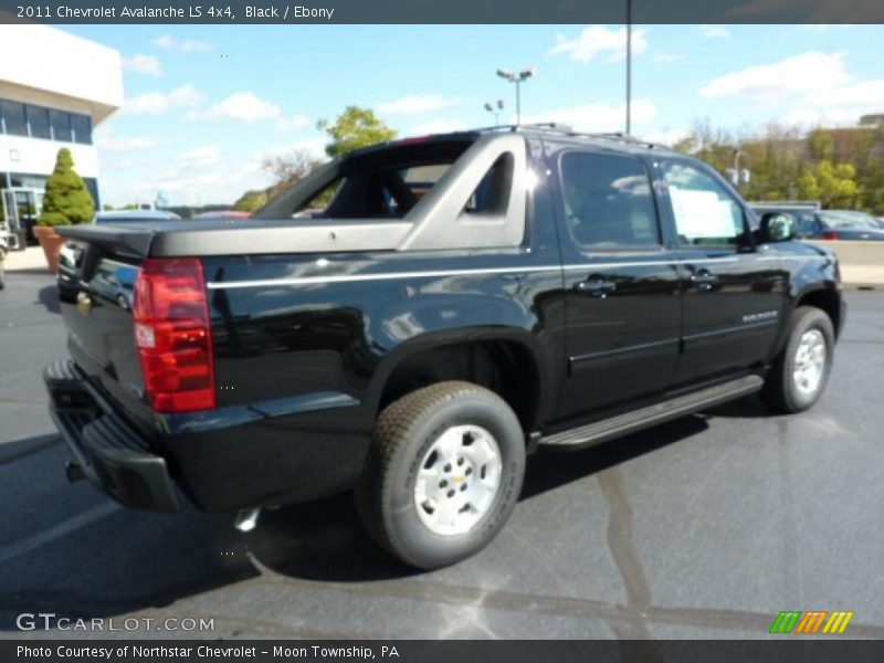 Black / Ebony 2011 Chevrolet Avalanche LS 4x4