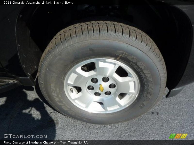 Black / Ebony 2011 Chevrolet Avalanche LS 4x4