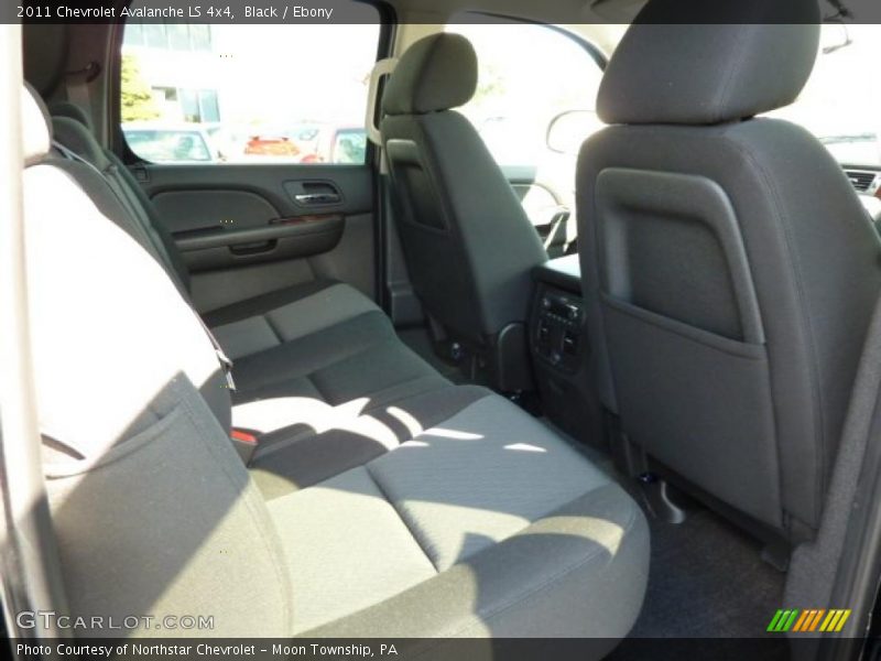 Black / Ebony 2011 Chevrolet Avalanche LS 4x4