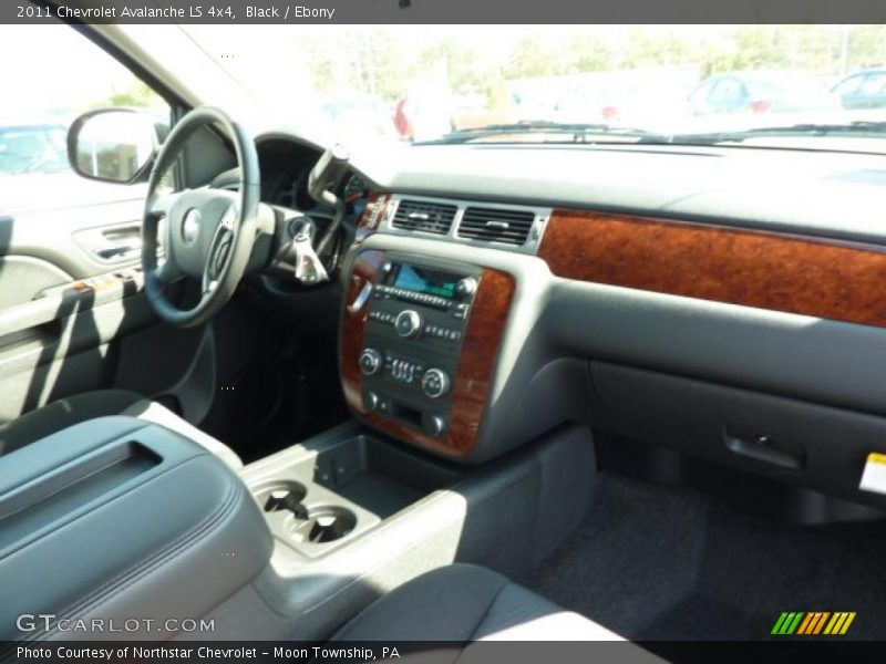 Black / Ebony 2011 Chevrolet Avalanche LS 4x4