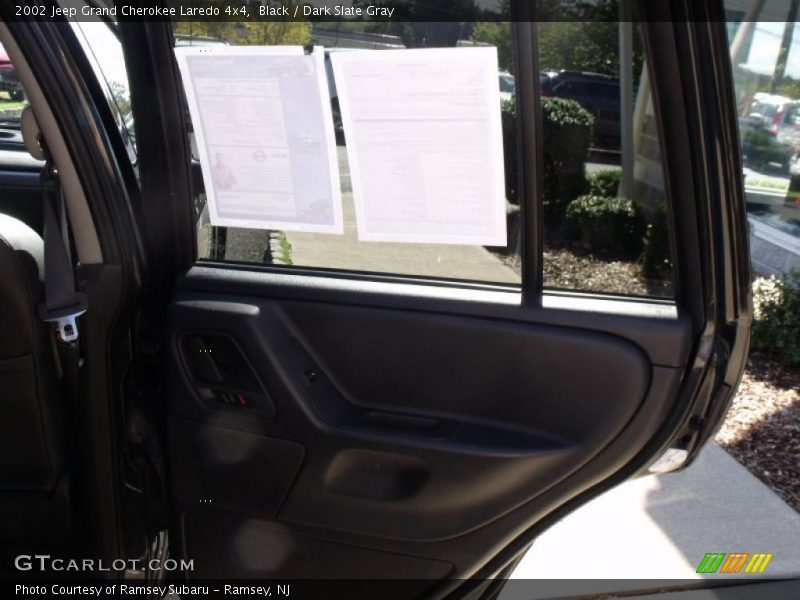Black / Dark Slate Gray 2002 Jeep Grand Cherokee Laredo 4x4