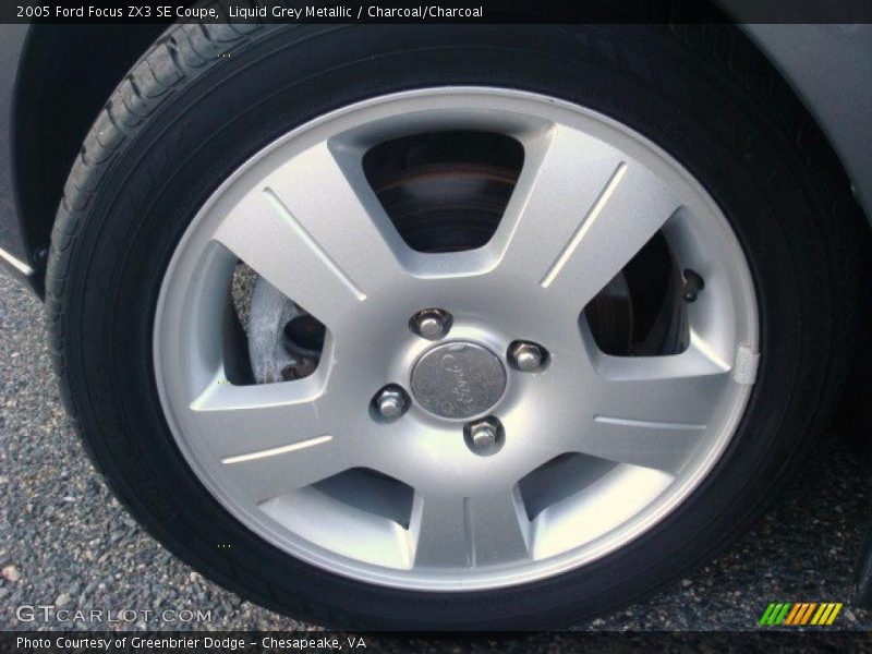 Liquid Grey Metallic / Charcoal/Charcoal 2005 Ford Focus ZX3 SE Coupe