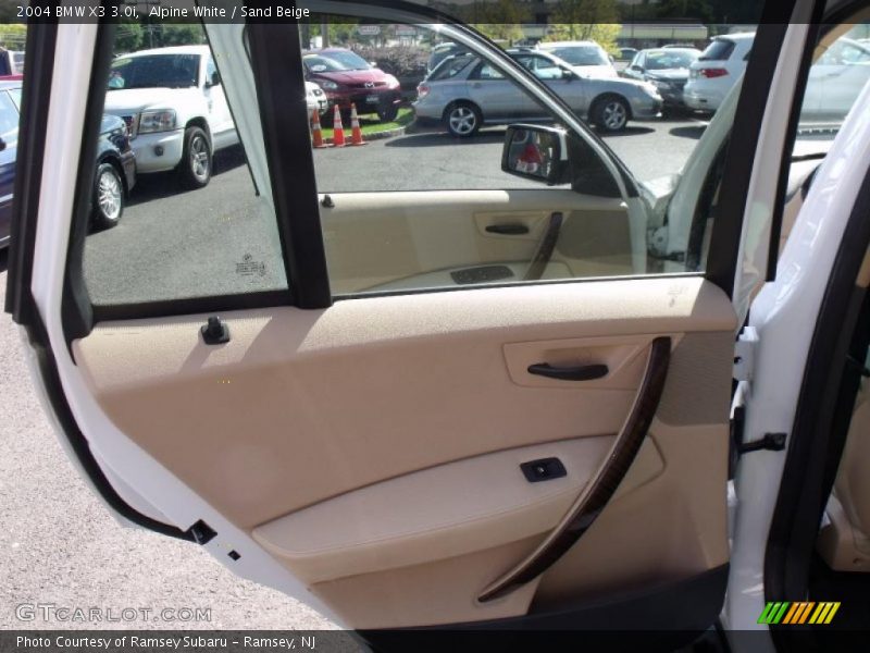 Alpine White / Sand Beige 2004 BMW X3 3.0i