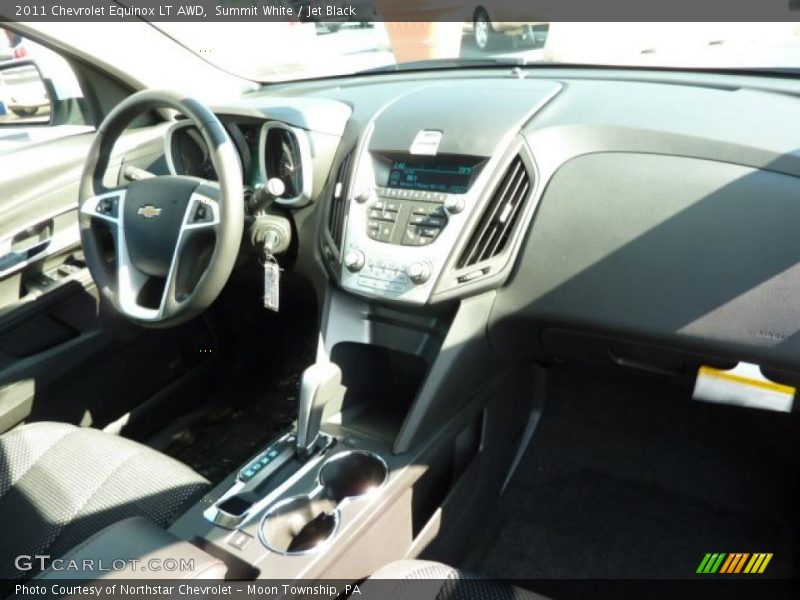 Summit White / Jet Black 2011 Chevrolet Equinox LT AWD