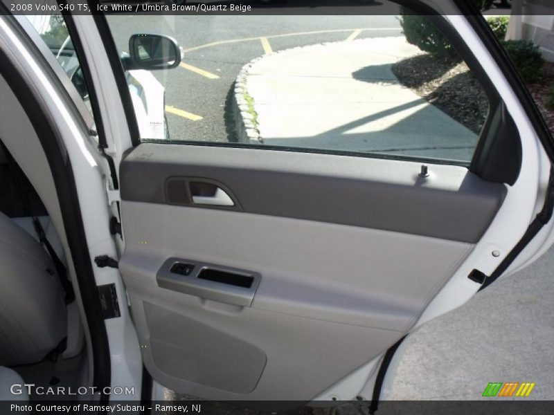 Ice White / Umbra Brown/Quartz Beige 2008 Volvo S40 T5