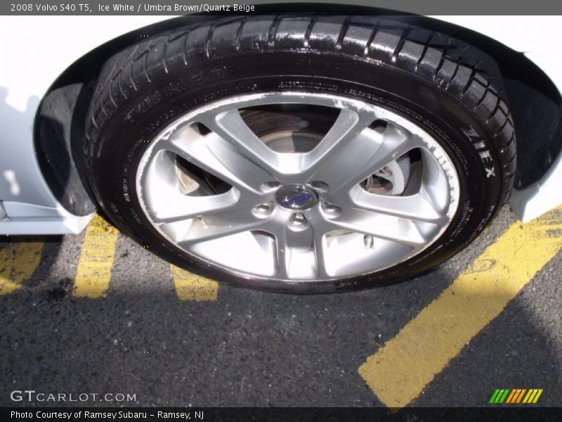 Ice White / Umbra Brown/Quartz Beige 2008 Volvo S40 T5
