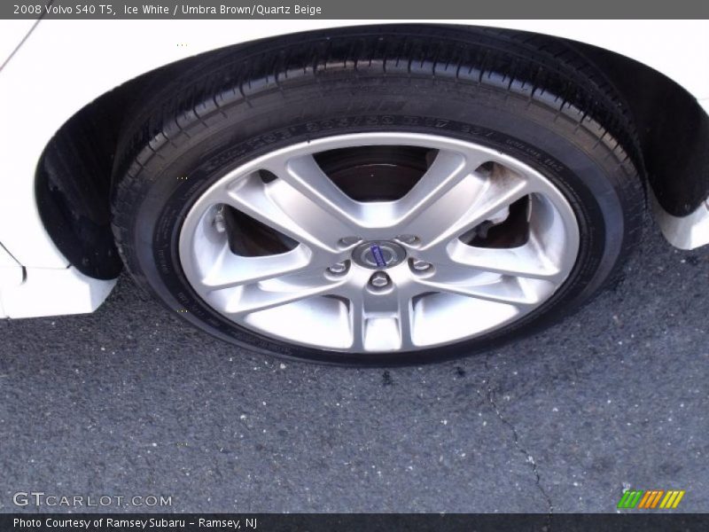 Ice White / Umbra Brown/Quartz Beige 2008 Volvo S40 T5