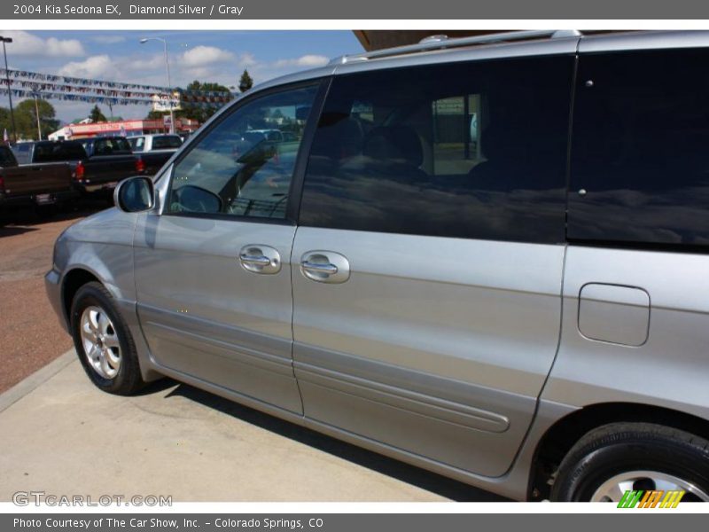 Diamond Silver / Gray 2004 Kia Sedona EX