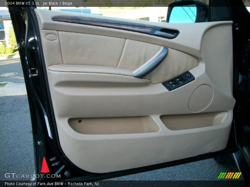 Jet Black / Beige 2004 BMW X5 3.0i