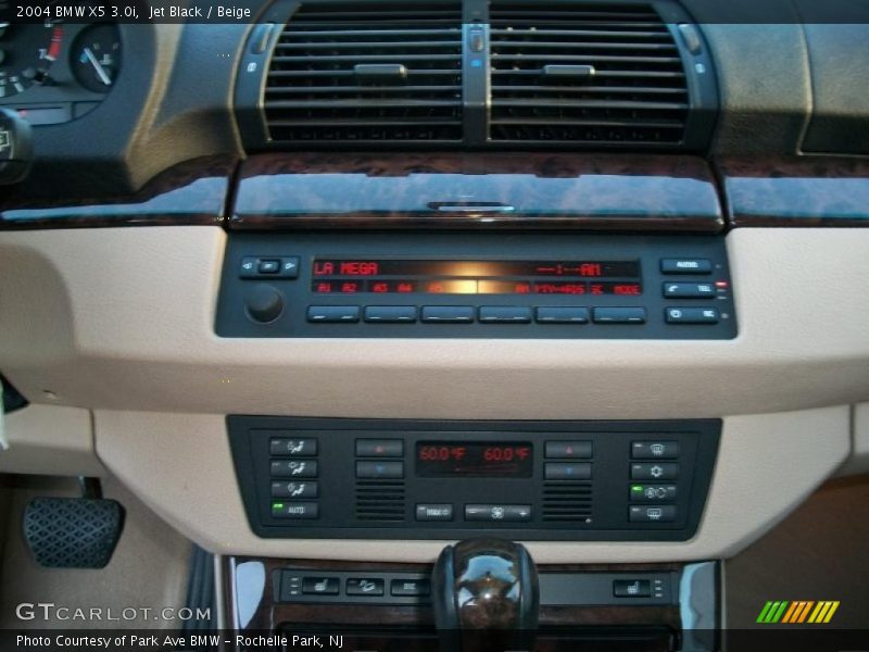 Jet Black / Beige 2004 BMW X5 3.0i