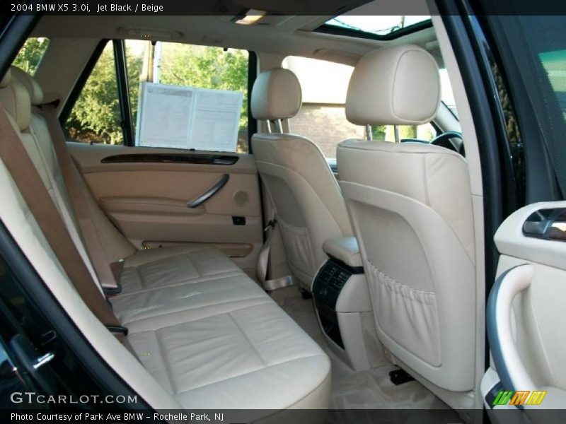 Jet Black / Beige 2004 BMW X5 3.0i