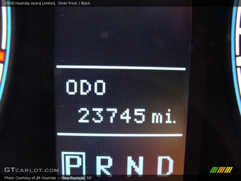 Silver Frost / Black 2008 Hyundai Azera Limited