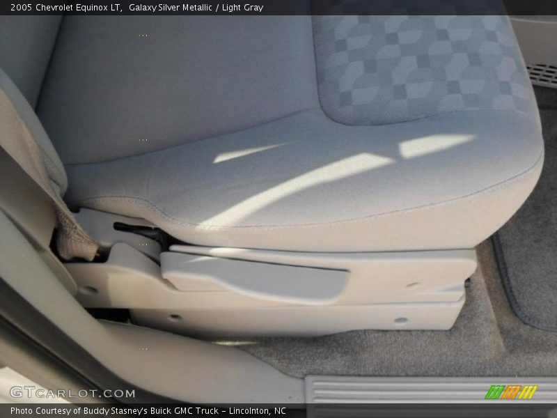 Galaxy Silver Metallic / Light Gray 2005 Chevrolet Equinox LT
