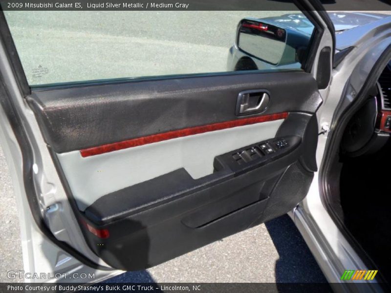 Liquid Silver Metallic / Medium Gray 2009 Mitsubishi Galant ES