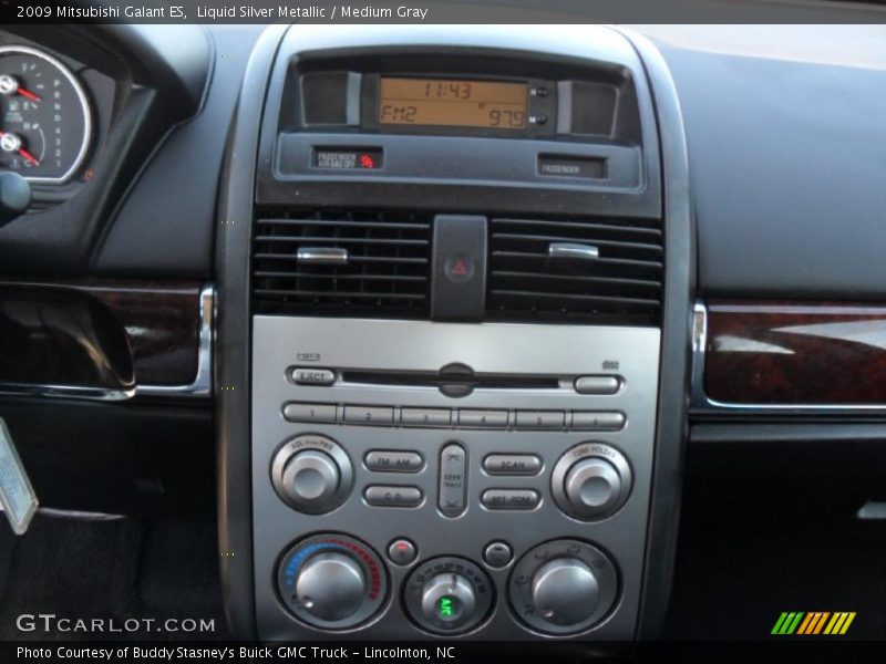 Liquid Silver Metallic / Medium Gray 2009 Mitsubishi Galant ES