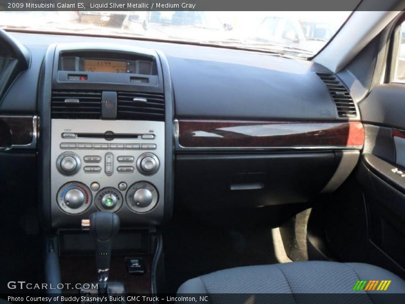 Liquid Silver Metallic / Medium Gray 2009 Mitsubishi Galant ES