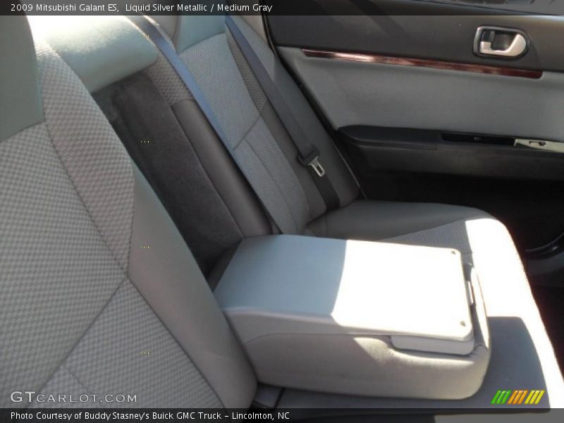 Liquid Silver Metallic / Medium Gray 2009 Mitsubishi Galant ES