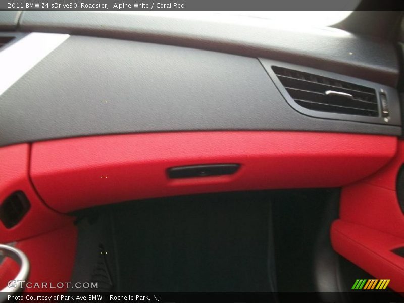 Alpine White / Coral Red 2011 BMW Z4 sDrive30i Roadster