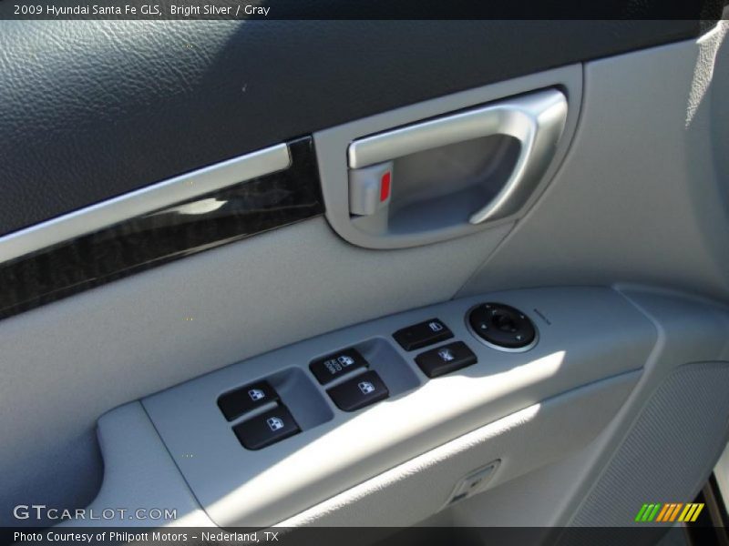 Bright Silver / Gray 2009 Hyundai Santa Fe GLS