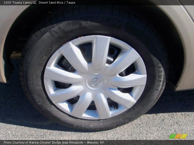 Desert Sand Mica / Taupe 2005 Toyota Camry LE