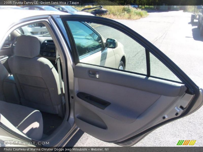 Desert Sand Mica / Taupe 2005 Toyota Camry LE