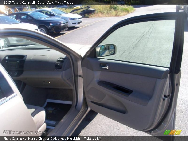 Desert Sand Mica / Taupe 2005 Toyota Camry LE