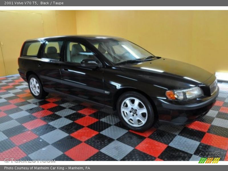Black / Taupe 2001 Volvo V70 T5