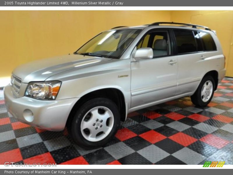 Millenium Silver Metallic / Gray 2005 Toyota Highlander Limited 4WD
