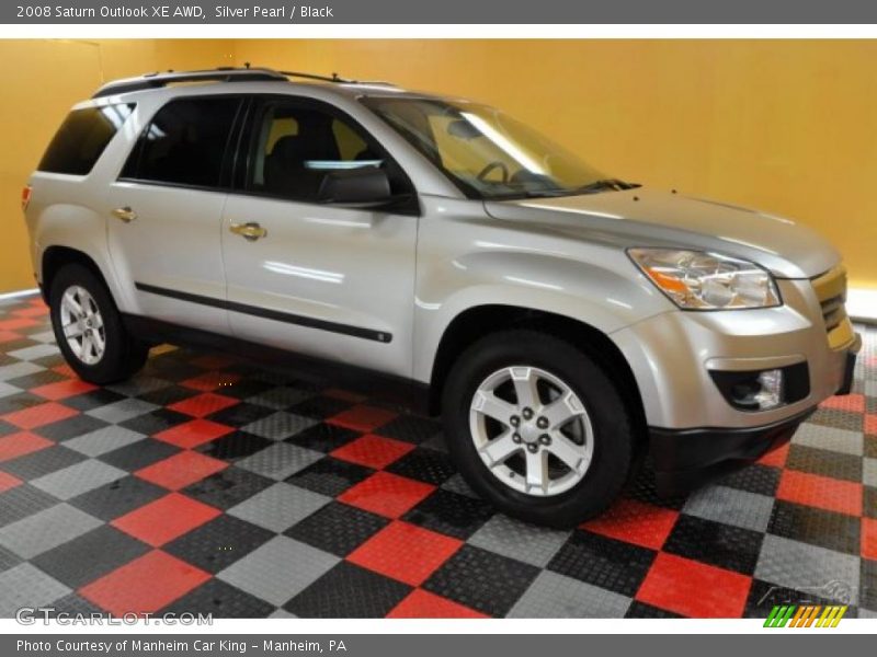 Silver Pearl / Black 2008 Saturn Outlook XE AWD