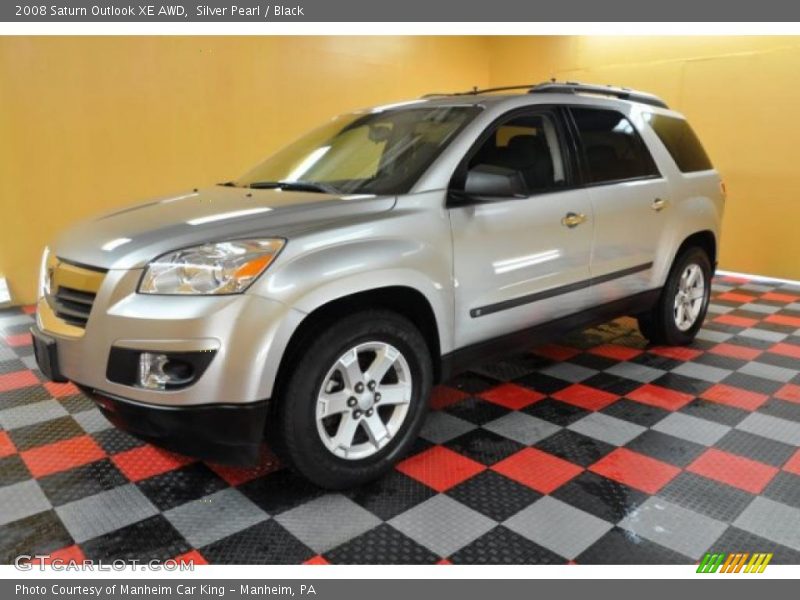 Silver Pearl / Black 2008 Saturn Outlook XE AWD