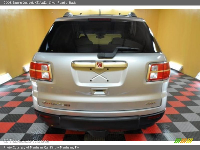 Silver Pearl / Black 2008 Saturn Outlook XE AWD