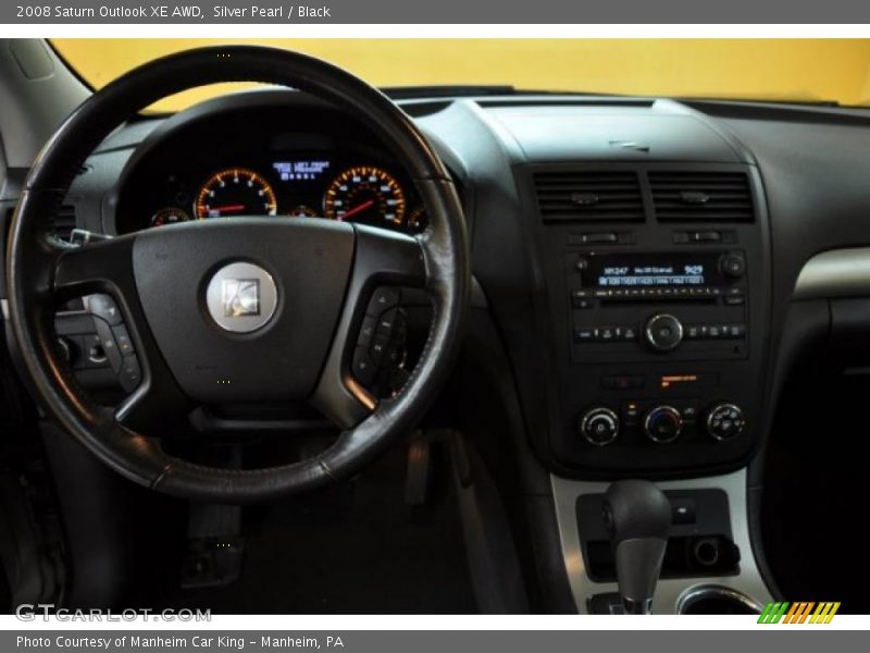 Silver Pearl / Black 2008 Saturn Outlook XE AWD