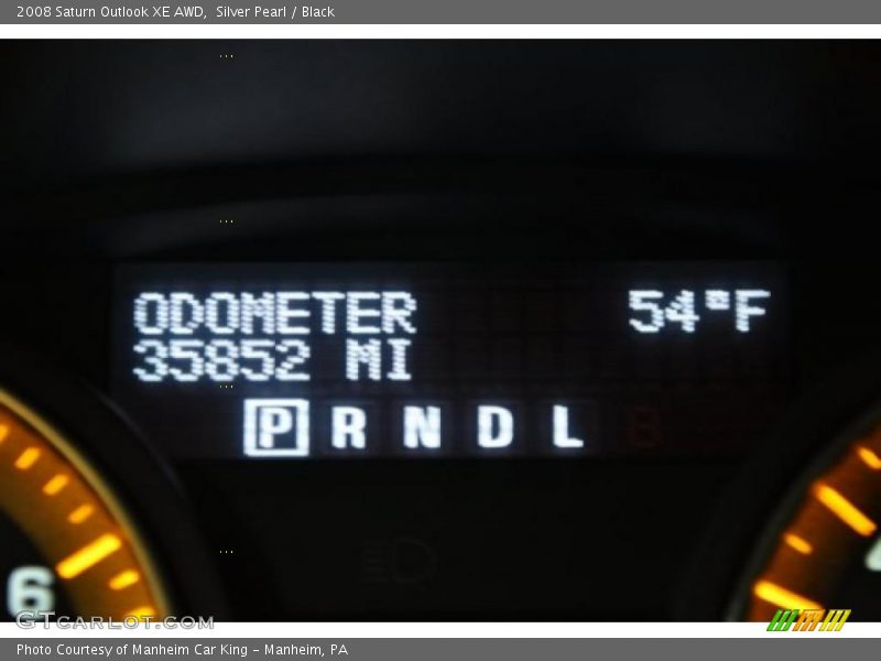 Silver Pearl / Black 2008 Saturn Outlook XE AWD